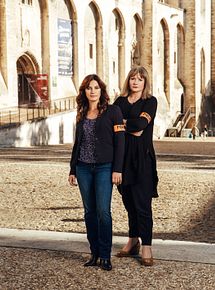 Affiche de Meurtres à Avignon, film à voir en streaming sur Pygargue