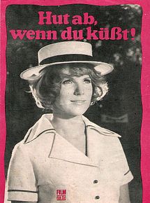 Affiche de Hat Off When You Kiss, film à voir en streaming sur Pygargue