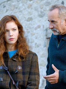 Affiche de La Fille dans les bois, film à voir en streaming sur Pygargue