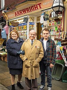 poster de la série Still Open All Hours Saison 6