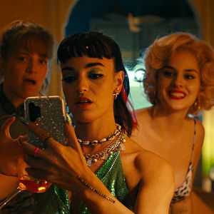 Photo Les Femmes au balcon