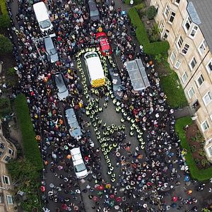Photo Everybody to Kenmure Street