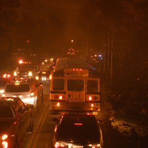Photo The Lost Bus - Au cœur des flammes