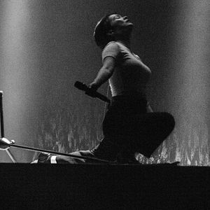 Photo Mitski : The Land