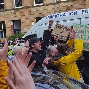 Photo Everybody to Kenmure Street