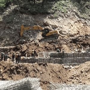 Photo L’Himalaya Sans Filtre : Sur Les Routes De Lo