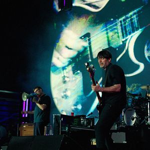 Photo blur: Live At Wembley Stadium