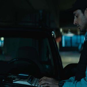 Photo L'Intermédiaire (Relay)