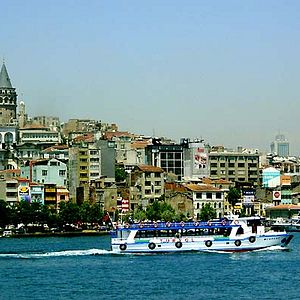 Photo Crossing the bridge - the sound of Istanbul
