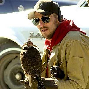 Photo The Hawk is Dying - Dressé pour vivre