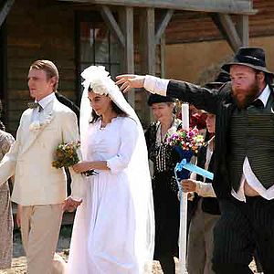 Photo Au diable Staline, vive les mariés !