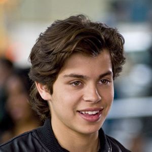 Photo Jake T. Austin