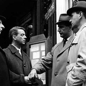 Photo Basil Dearden