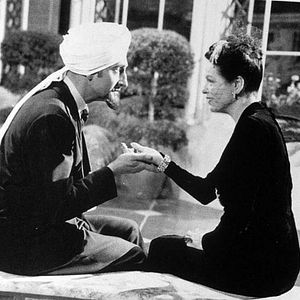 Photo Roy William Neill