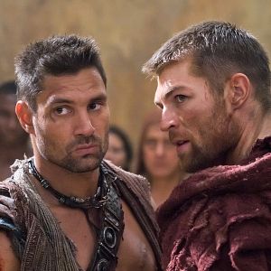 Photo Manu Bennett