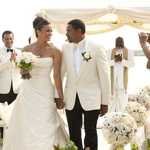 Photo Jumping the Broom