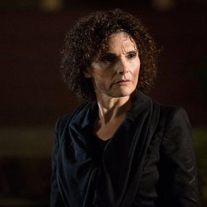 Photo Mary Elizabeth Mastrantonio