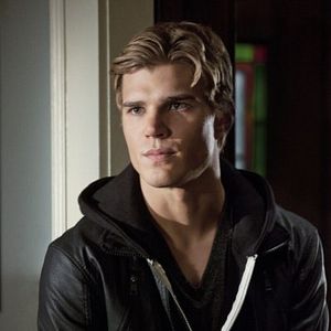 Photo Chris Zylka