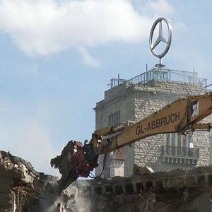 Photo Alarm am Hauptbahnhof - Auf den Straßen von Stuttgart 21