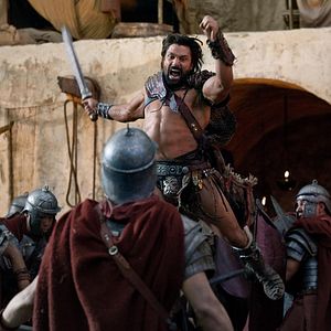Photo Manu Bennett