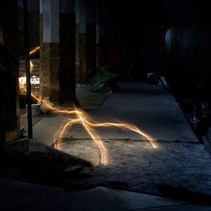 The Darkest Hour : Photo Chris Gorak