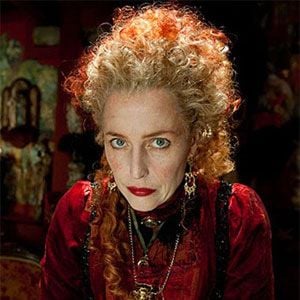 Photo The Crimson Petal and The White