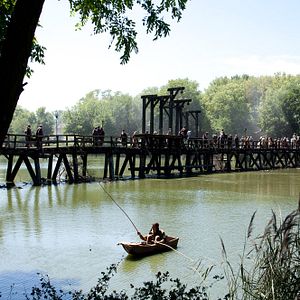 Photo Les Piliers de la Terre : Un monde sans fin