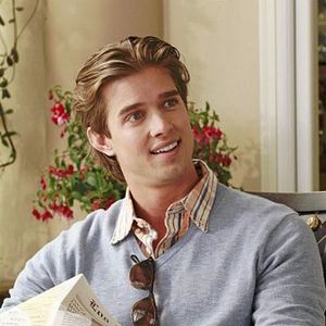 Photo Drew Van Acker