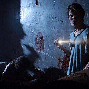 Photo Grave Encounters 2