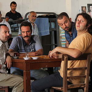 Photo Cakallarla Dans 2 : Hastasıyız Dede