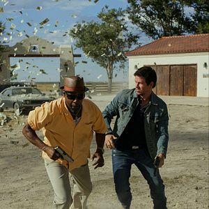 Photo 2 Guns