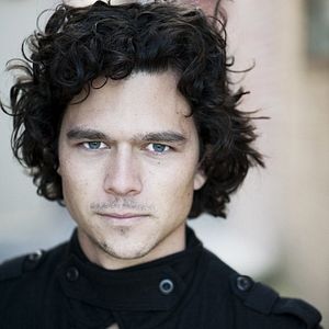 Photo Luke Arnold