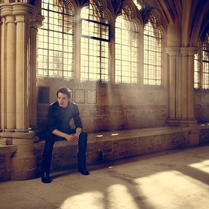 Photo Dominic Sherwood