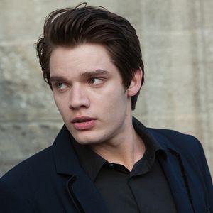 Photo Dominic Sherwood