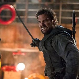 Photo Manu Bennett