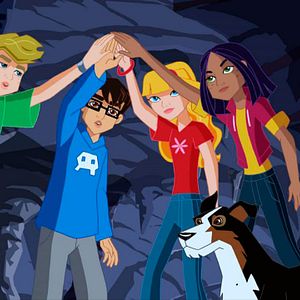 Photo Famous 5: On the Case