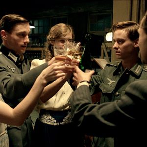 Photo Generation War