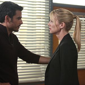 Photo Cynthia Watros