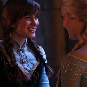 Photo Elizabeth Lail