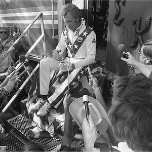 Photo Being Evel