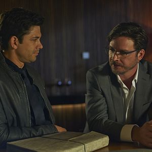 Photo Aden Young