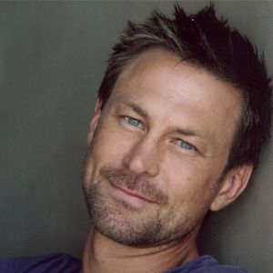 Photo Grant Bowler