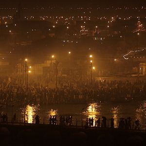 Photo Kumbh Mela, Sur Les Rives Du Fleuve Sacré
