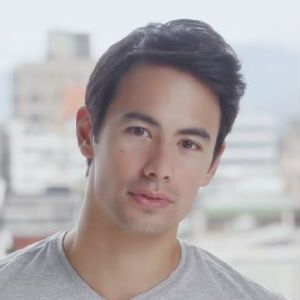 Photo George Young