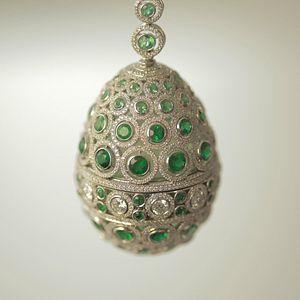 Photo Fabergé: A Life of Its Own