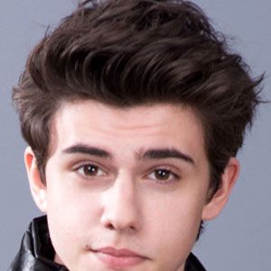 Photo Rhys Matthew Bond