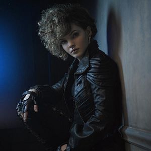 Photo Camren Bicondova