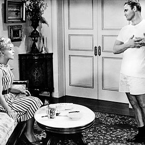 Photo Listen to Me Marlon