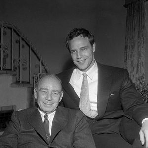 Photo Listen to Me Marlon