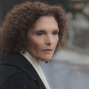 Photo Mary Elizabeth Mastrantonio